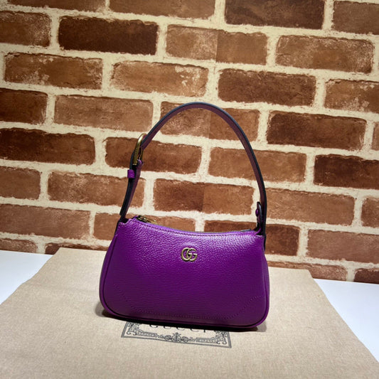 GUI - Luxurious Totes - 030