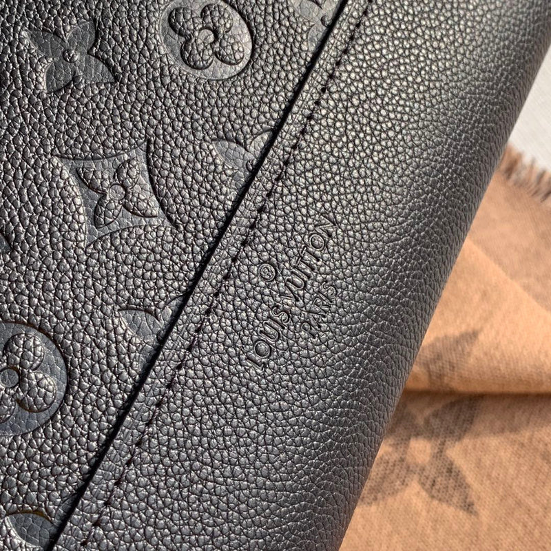 Luxurious Totes - Latest - 1936