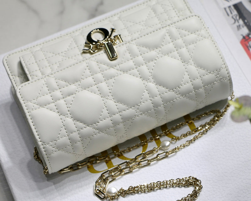 Luxurious Totes - Latest - 6459