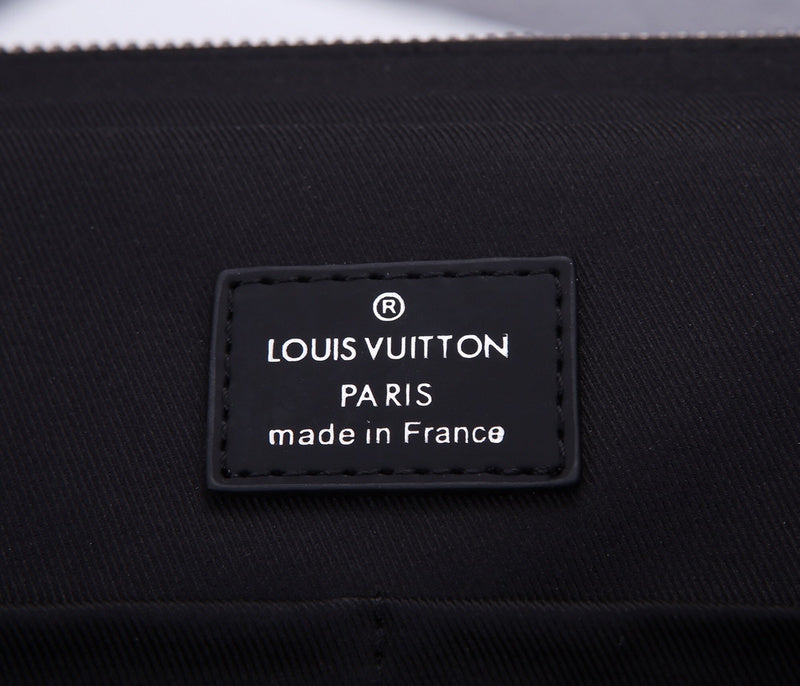 LOV - Luxurious Totes - 2556