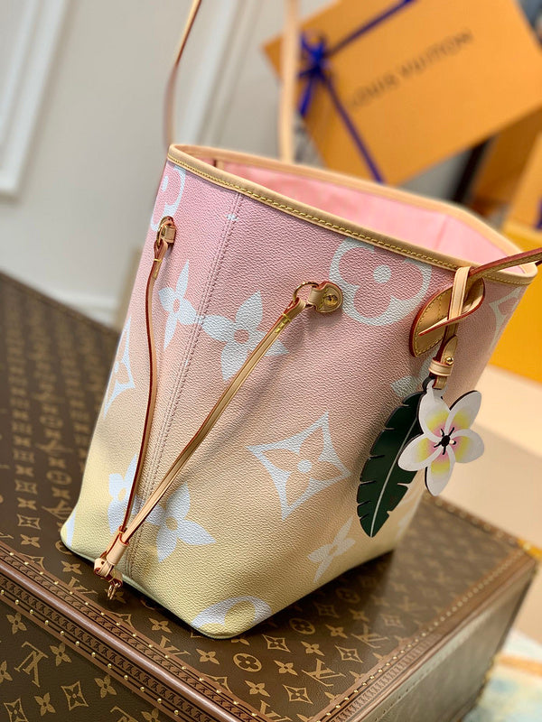 LOV - Luxurious Totes - 2446