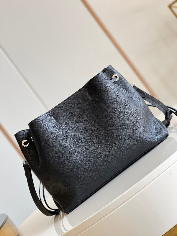 LOV - Luxurious Totes - 1866