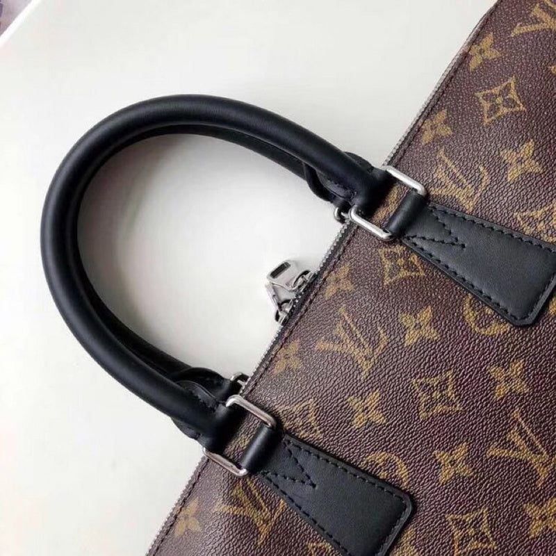 LOV - Luxurious Totes - 2547