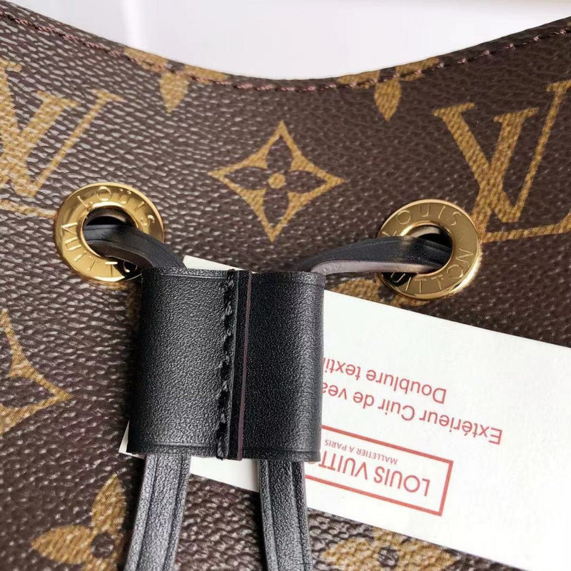 LOV - Luxurious Totes - 2622