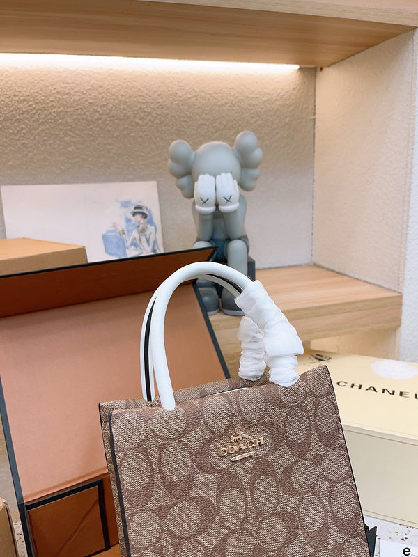 Luxurious Totes - CCH2 Bags - 089