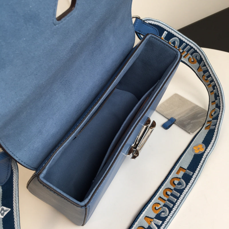 LOV - Luxurious Totes - 1830