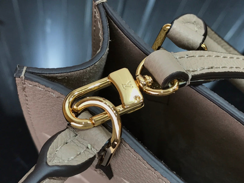 LOV - Luxurious Totes - 2473
