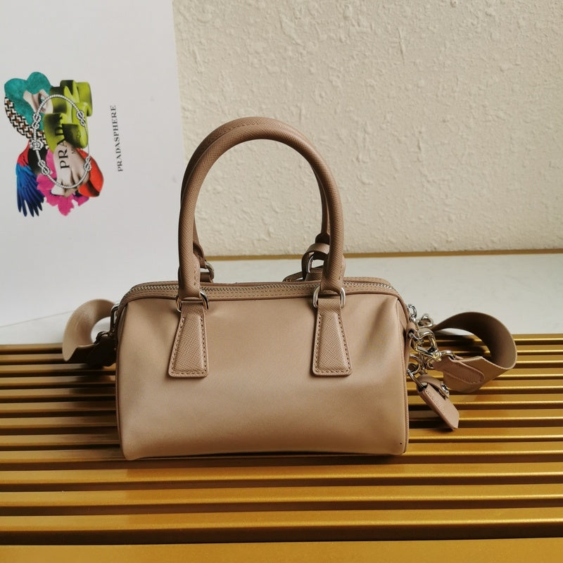 PDA - Luxurious Totes - 019