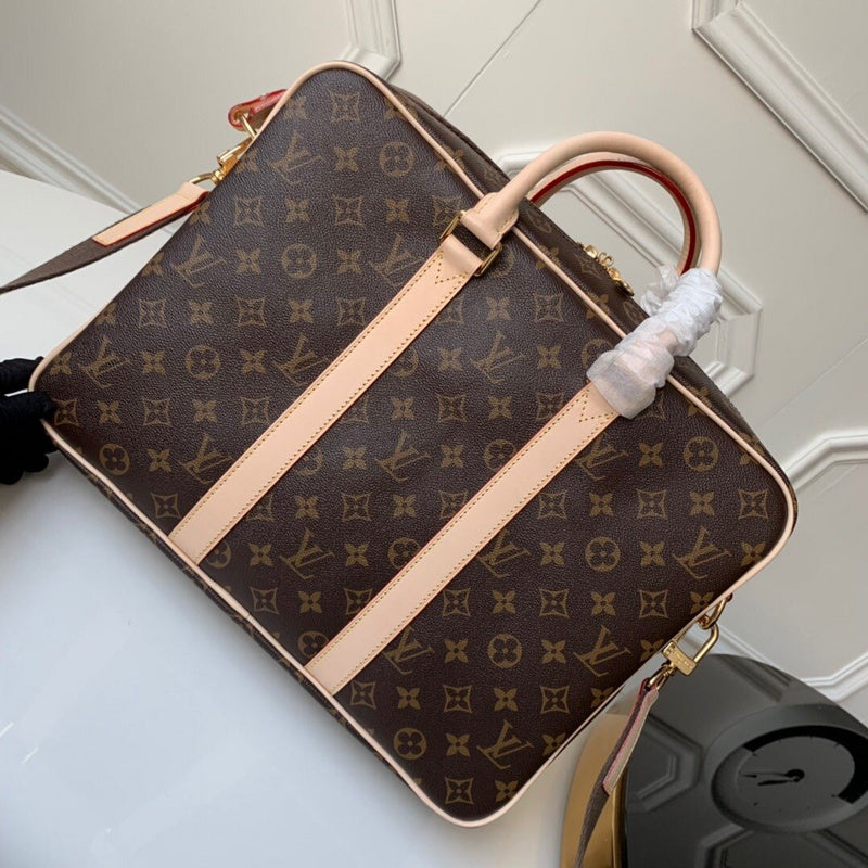 LOV - Luxurious Totes - 2658