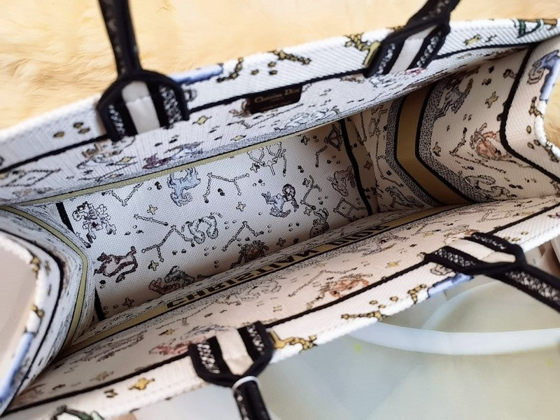 Luxurious Totes - Latest - 6236