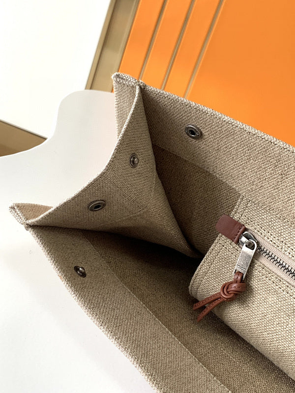 Luxurious Totes - Latest - 8820