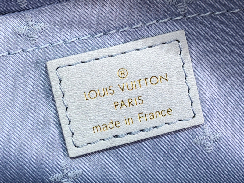 LOV - Luxurious Totes - 1588