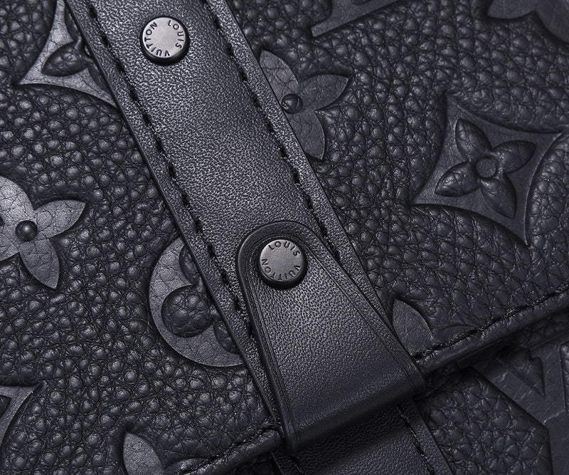 LOV - Luxurious Totes - 1824