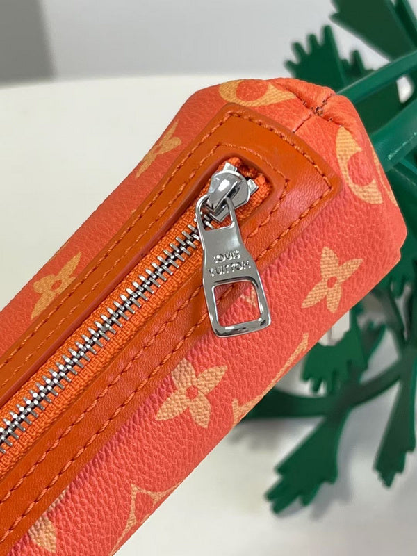 LOV - Luxurious Totes - 1796