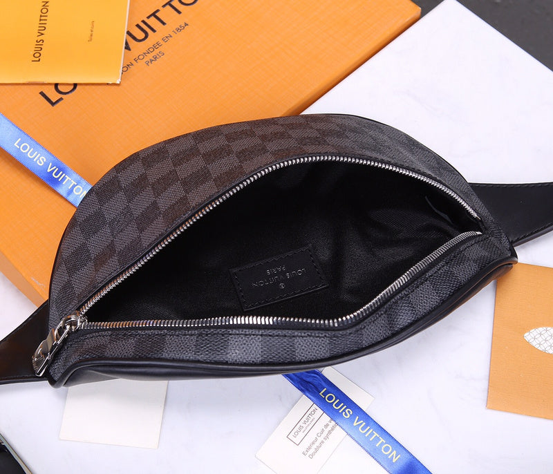 LOV - Luxurious Totes - 2184