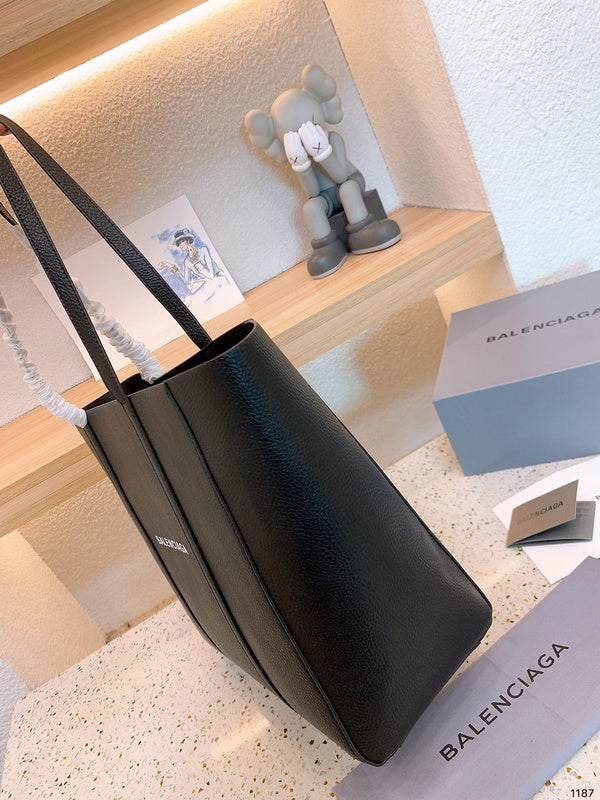 Luxurious Totes - BGA2 Bags - 306