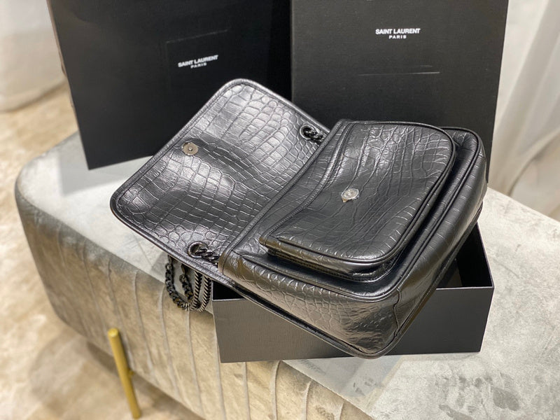 Luxurious Totes - Latest - 9579