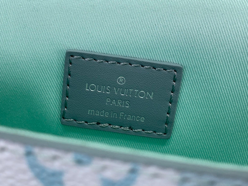LOV - Luxurious Totes - 082