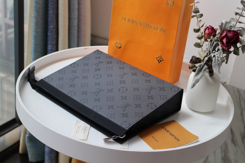 LOV - Luxurious Totes - 2570