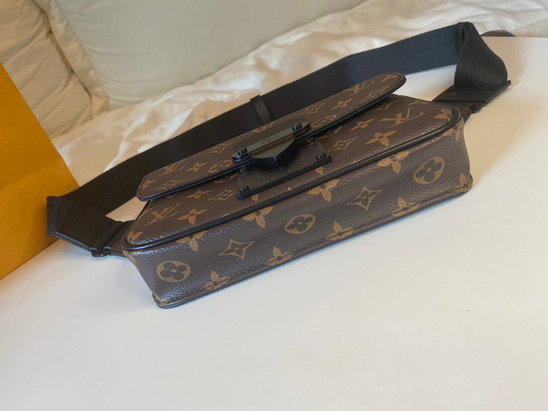 LOV - Luxurious Totes - 2381