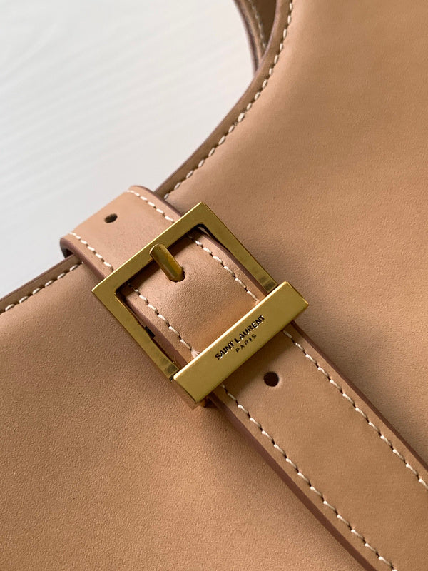 Luxurious Totes - Latest - 8151