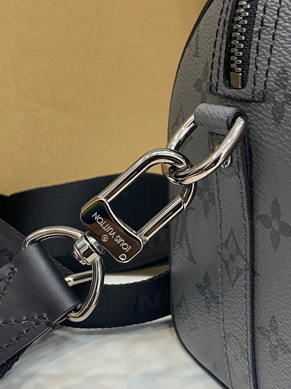 LOV - Luxurious Totes - 1101