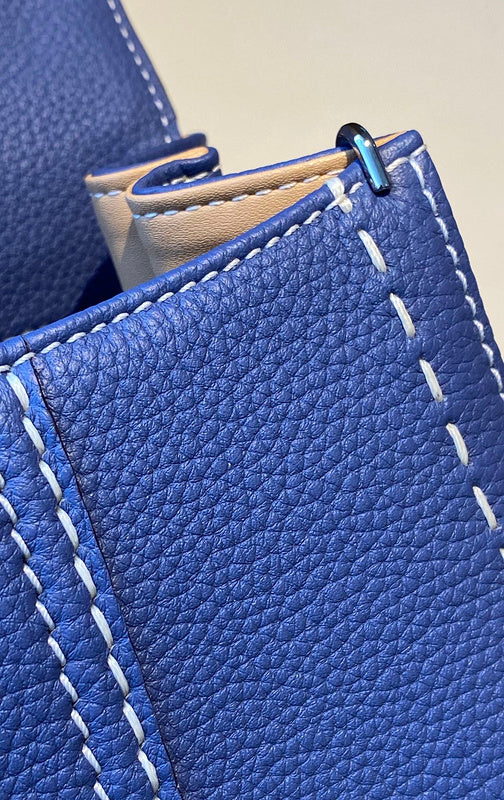 Luxurious Totes - Latest - 6147