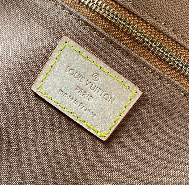 LOV - Luxurious Totes - 2268