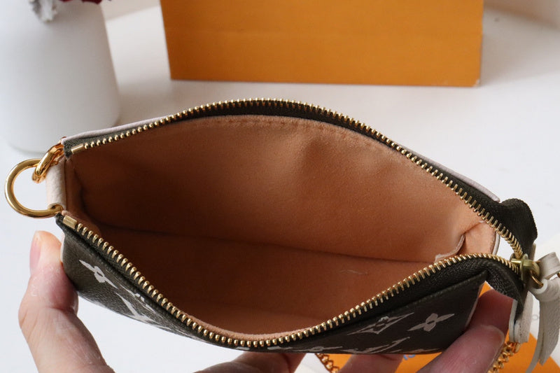 LOV - Luxurious Totes - 1715