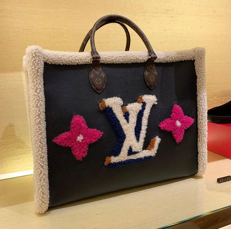 LOV - Luxurious Totes - 2578