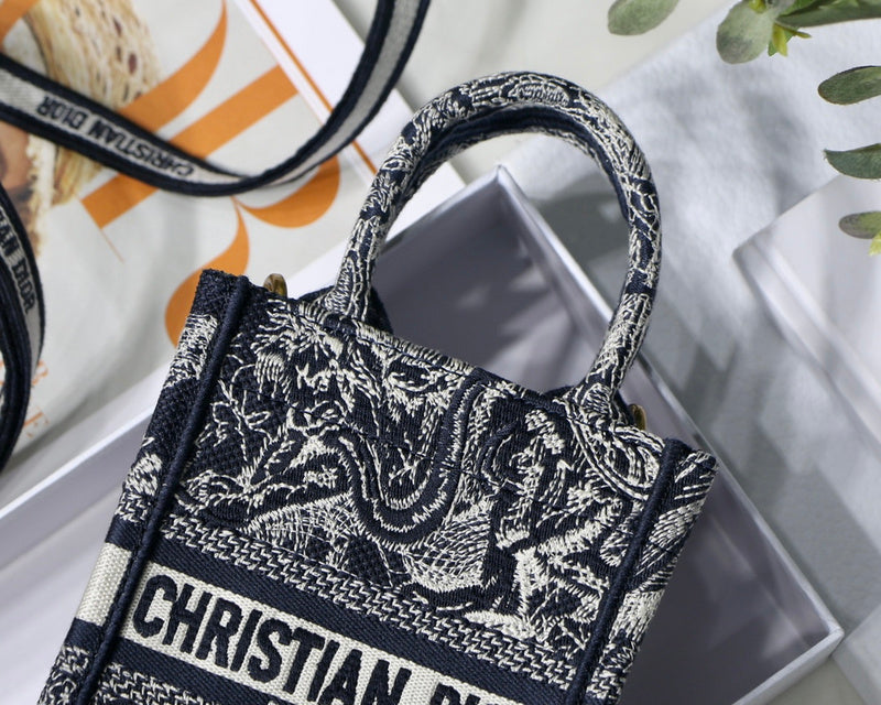 Luxurious Totes - Latest - 6448