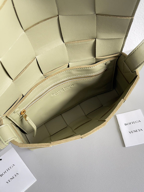 Luxurious Totes - Latest - 6968
