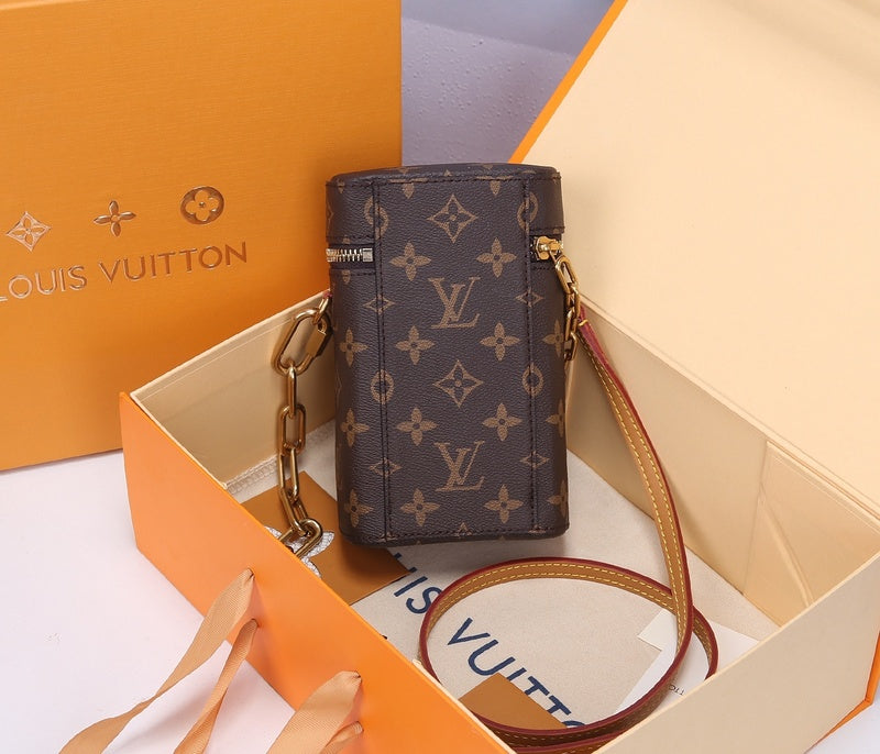 LOV - Luxurious Totes - 2661