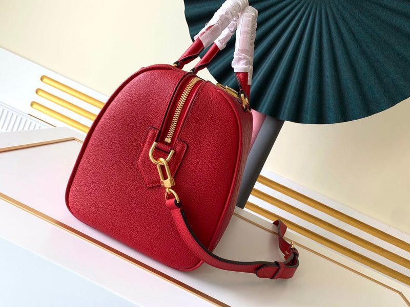 LOV - Luxurious Totes - 070