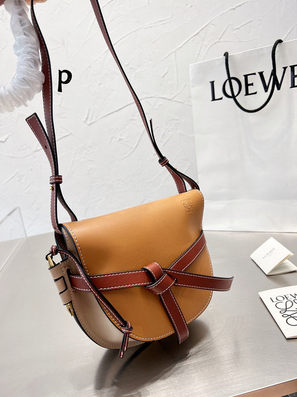 Luxurious Totes - LW-CH Bags - 049