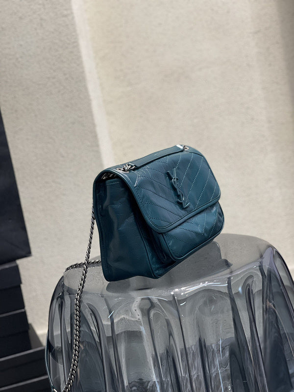 Luxurious Totes - Latest - 8731