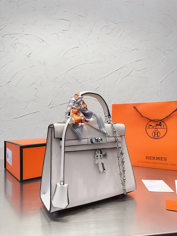Luxurious Totes - HMS3 Bags - 015