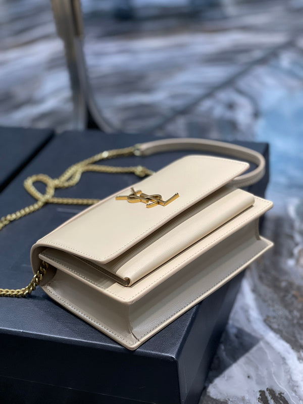 Luxurious Totes - Latest - 8235