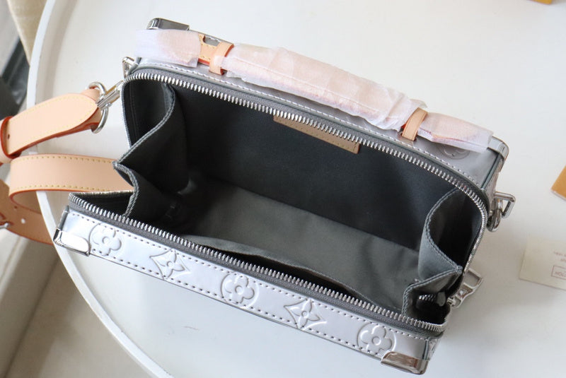 LOV - Luxurious Totes - 2371
