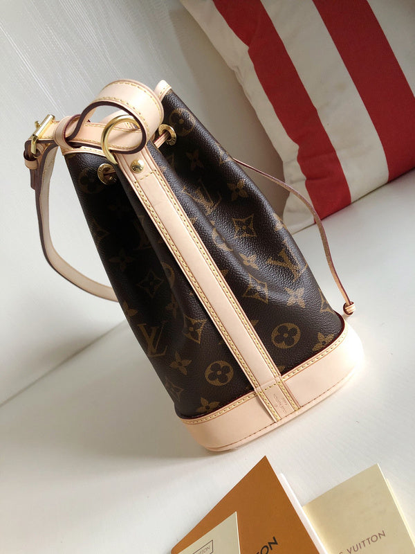 Luxurious Totes - Latest - 9754