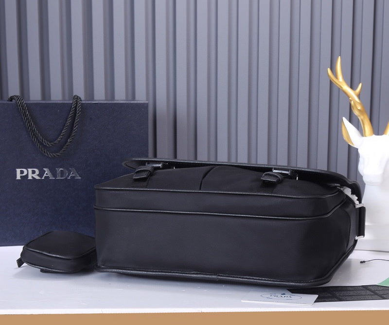 PDA - Luxurious Totes - 201