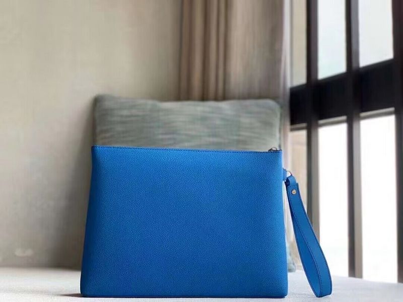 LOV - Luxurious Totes - 132