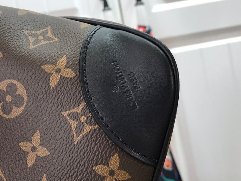 LOV - Luxurious Totes - 2424