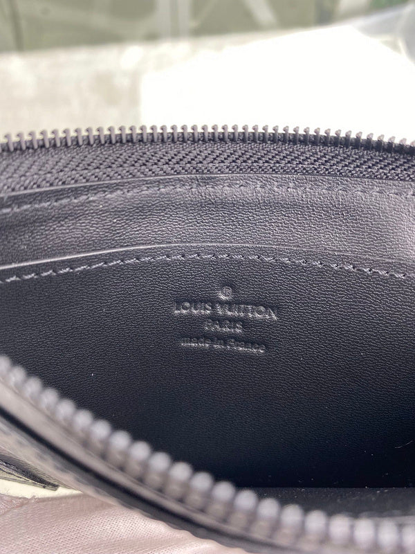 LOV - Luxurious Totes - 2211