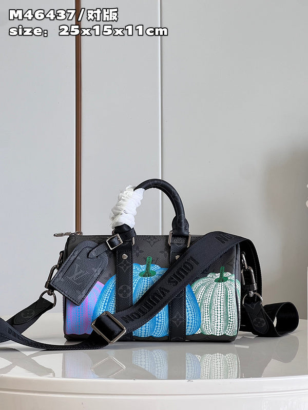 LOV - Luxurious Totes - 298