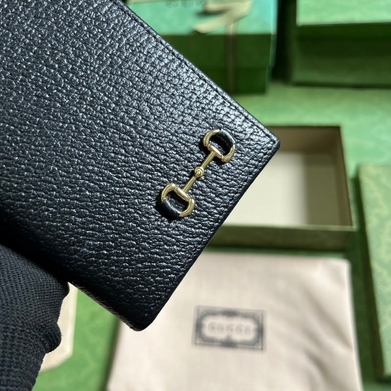 GUI - Luxurious Totes - 133