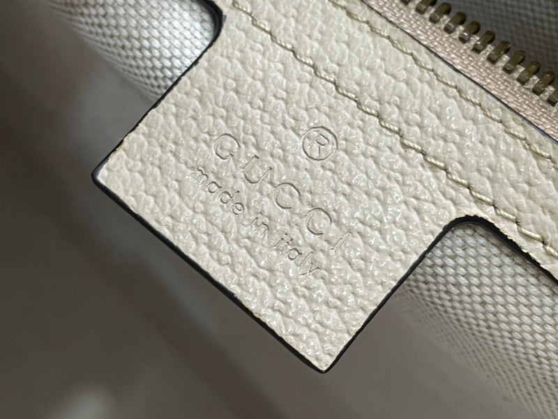 GUI - Luxurious Totes - 719