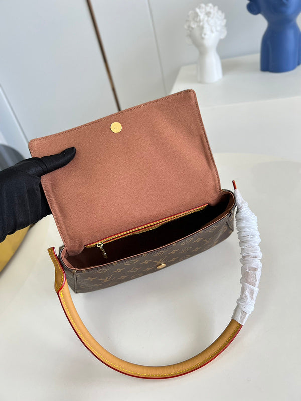 LOV - Luxurious Totes - 1481