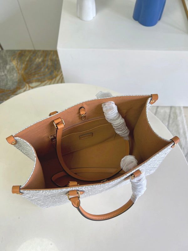 LOV - Luxurious Totes - 2160