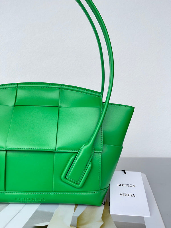 Luxurious Totes - Latest - 6936